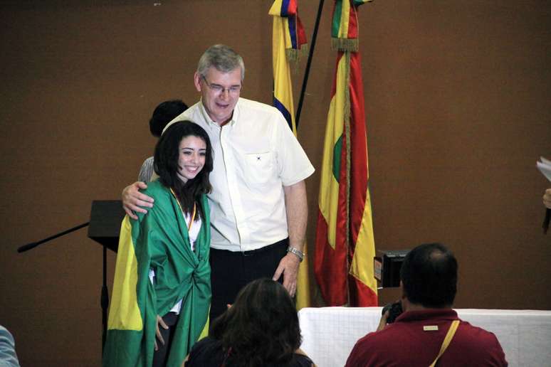  Larissa Fernandes de Aquino foi medalha de prata na última olimpíada latino-americana