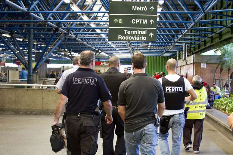 Segundo o Metrô, a Linha 3-Vermelha ficou sobrecarregada das 9h37 até as 10h19