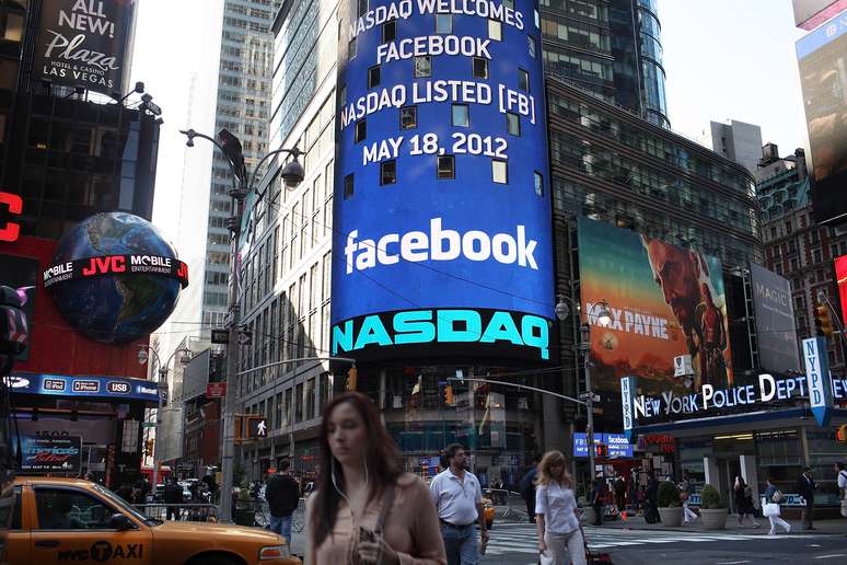 <p>Facebook abriu capital na Bolsa em maio de 2012, com ações a US$ 38, que depois tiveram queda e aos poucos se recuperam</p>