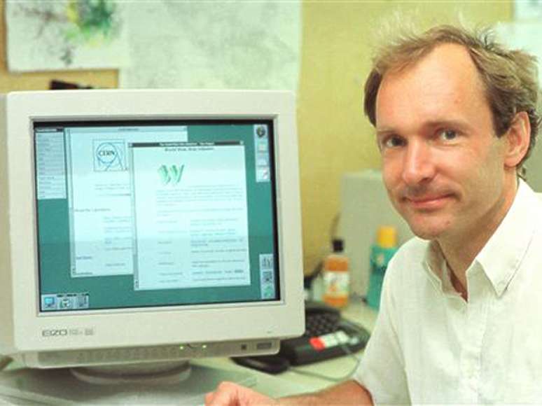 Tim Berners-Lee, criador da World Wide Web, em foto de 1994