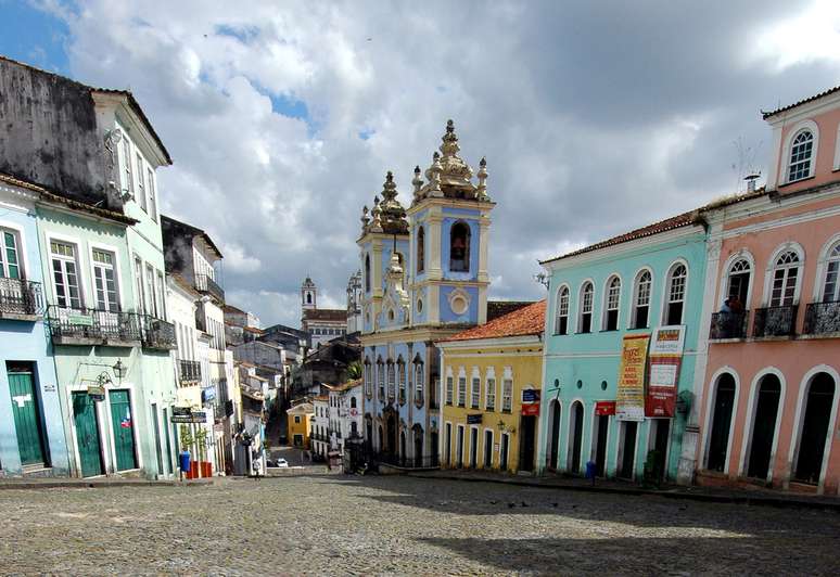 <p>O Pelourinho é um dos principais pontos turísticos da cidade</p>