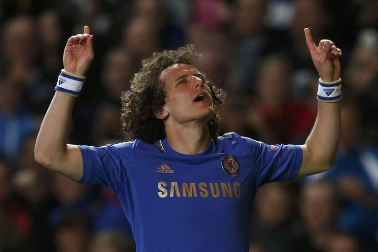 <p>David Luiz defendeu Benfica e passou ao&nbsp;Chelsea na Europa</p>