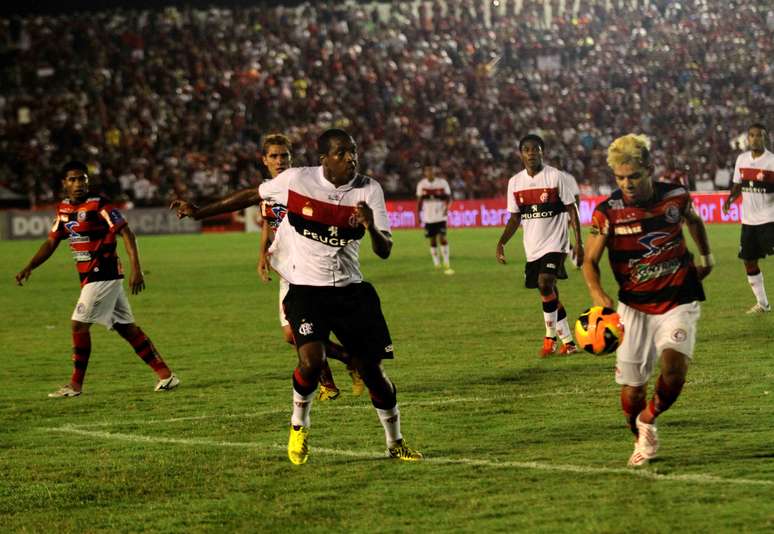 <p>Camisa do Flamengo estampar&aacute; a marca da Caixa</p>