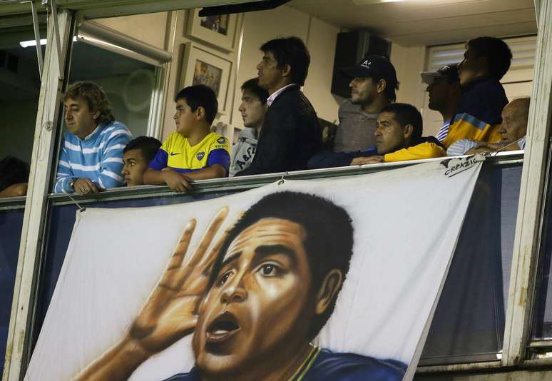 <p>Contundido, Riquelme ficou de fora do jogo de ida, mas deve estar em campo na partida desta quarta-feira, no Estádio do Pacaembu</p>
