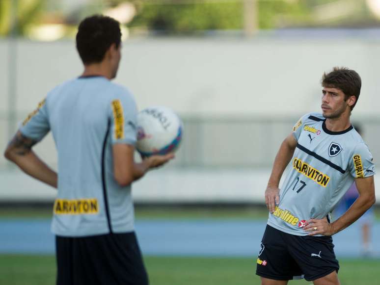 <p>Fellype Gabriel tinha contrato com o Botafogo até 2015, mas confirmou acordo</p>