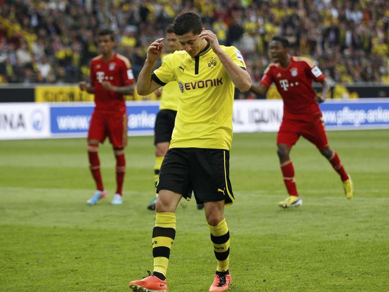 Lewandowski perdeu pênalti e desperdiçou chance de vitória do Borussia