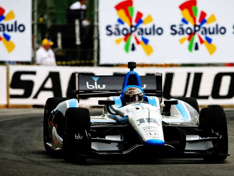 O norte-americano Graham Rahal foi o piloto mais r&aacute;pido do warm-up da S&atilde;o Paulo Indy 300, etapa nacional da F&oacute;rmula Indy, disputado na manh&atilde; deste domingo. Nos segundos finais de atividade, ele rodou a 1min21s2494 e tomou a lideran&ccedil;a da sess&atilde;o de aquecimento para a corrida no Anhembi. Veja mais fotos da sess&atilde;o: