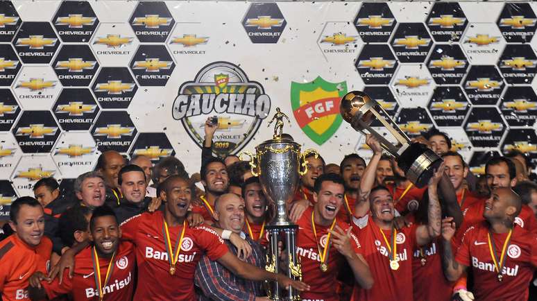 Com vit&oacute;ria nos p&ecirc;naltis, o Internacional bateu o Juventude, levou a Ta&ccedil;a Farroupilha e conquistou o Campeonato Ga&uacute;cho de forma antecipada