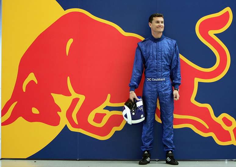 <p>Escoc&ecirc;s, ex-Williams e McLaren, intermediou as conversas entre Adrian Newey e Christian Horner; insatisfeito no time de Ron Dennis,&nbsp;projetista acabou contratado em 2006</p>