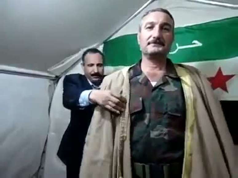 O ex-coronel Riad al-Asaad, líder do ELS, principal braço armado dos rebeldes