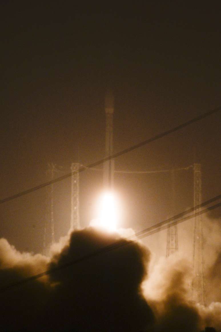 O foguete Vega foi lançado com três satélites a bordo