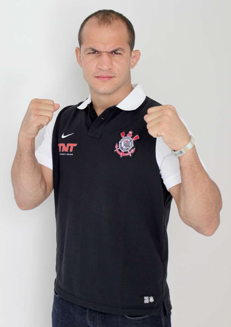 Junior Cigano pode ter que enfrentar o amigo Antonio Pezão em breve