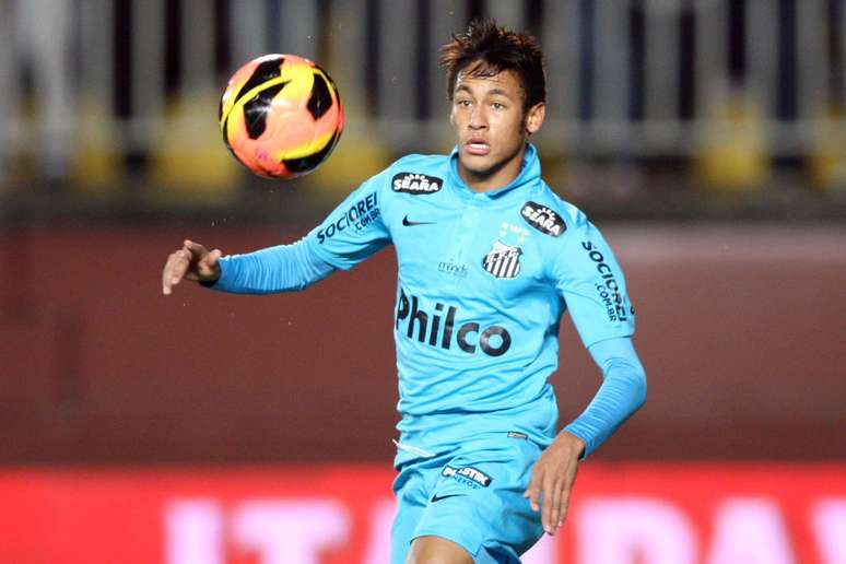<p>Neymar tem contrato com o Santos válido até 2014</p>