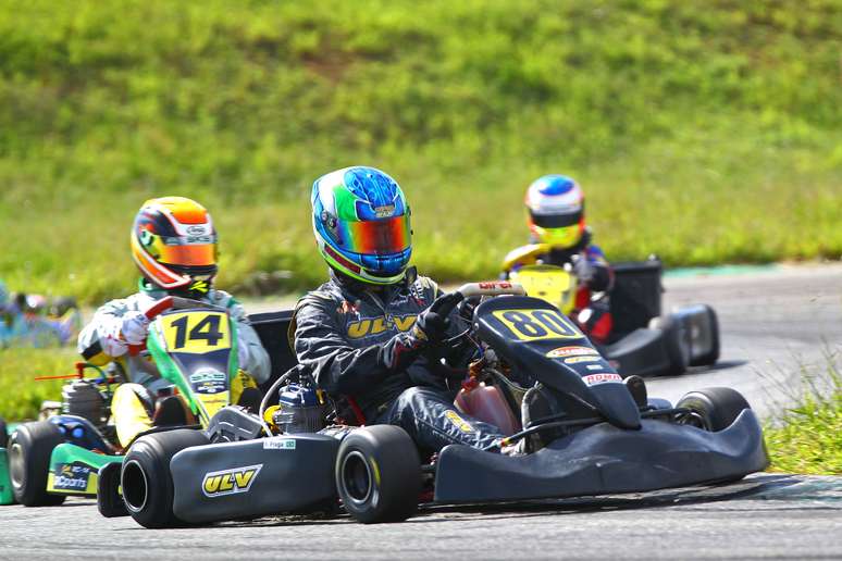 <p>Felipe Fraga, 17 anos, é uma promessa do automobilismo brasileiro e obteve sucesso nas provas de kart </p>
