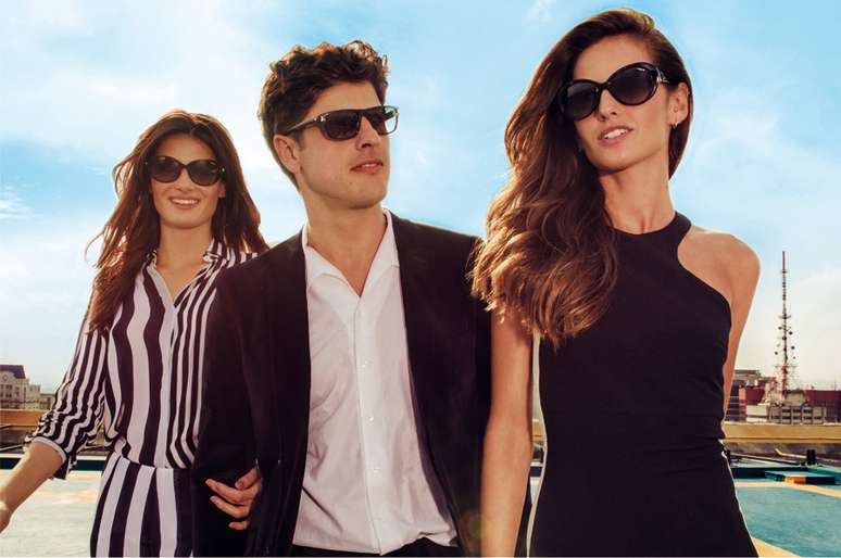 <p>As tops Izabel Goulart e Isabeli Fontana e Evandro Soldati foram escolhidos como embaixadores da Vogue Eyewear no Brasil</p>