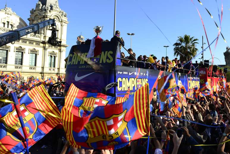 <p>A segunda-feira foi marcada pela celebração do título do Barcelona no Campeonato Espanhol</p>