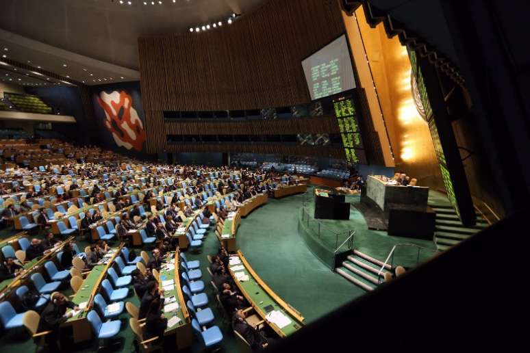 Imagem mostra a Assembleia Geral da ONU reunida nesta quarta-feira, em Nova York