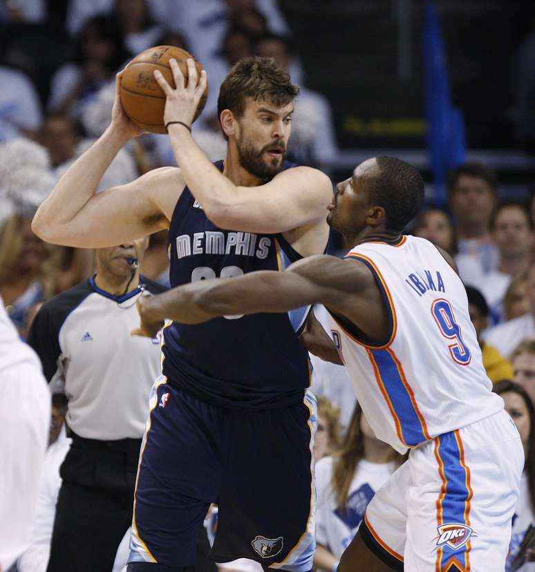 <p>Pivô Marc Gasol (esq.) foi um dos destaques do Memphis na classificação para a final do Oeste</p>