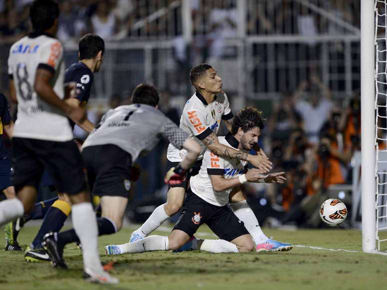 <p>Alexandre Pato n&atilde;o conseguiu assumir a titularidade do Corinthians</p>