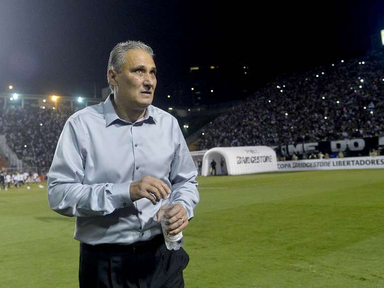 <p>Segundo Tite, Corinthians precisa traduzir a eliminação e remontar os cacos</p>