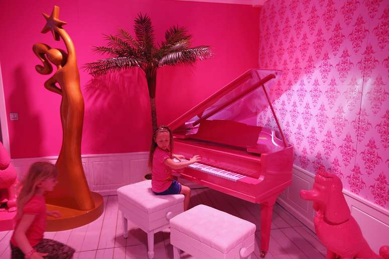 <p>A Barbie Dreamhouse Experience, casa temática da boneca, foi inaugurada nesta quinta (16), em Berlim, na Alemanha</p>