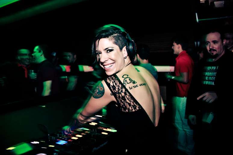 <p>A filha de Raul Seixas &eacute; DJ e adotou o g&ecirc;nero House</p>