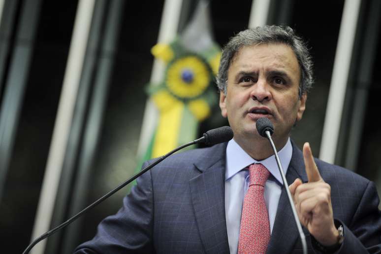 O senador Aécio Neves participa da análise da MP dos Portos, na última quinta-feira