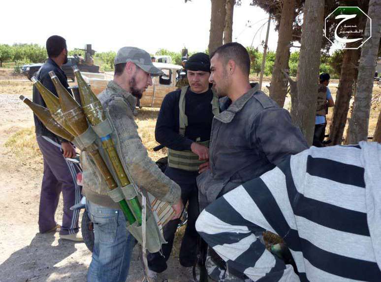 <p>Rebeldes se preparam para repelir a ofensiva do governo em Qusair</p>