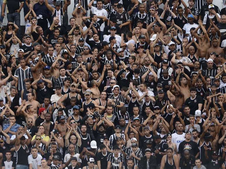 <p>Corintianos vão apoiar o time no Morumbi, contra o São Paulo</p>