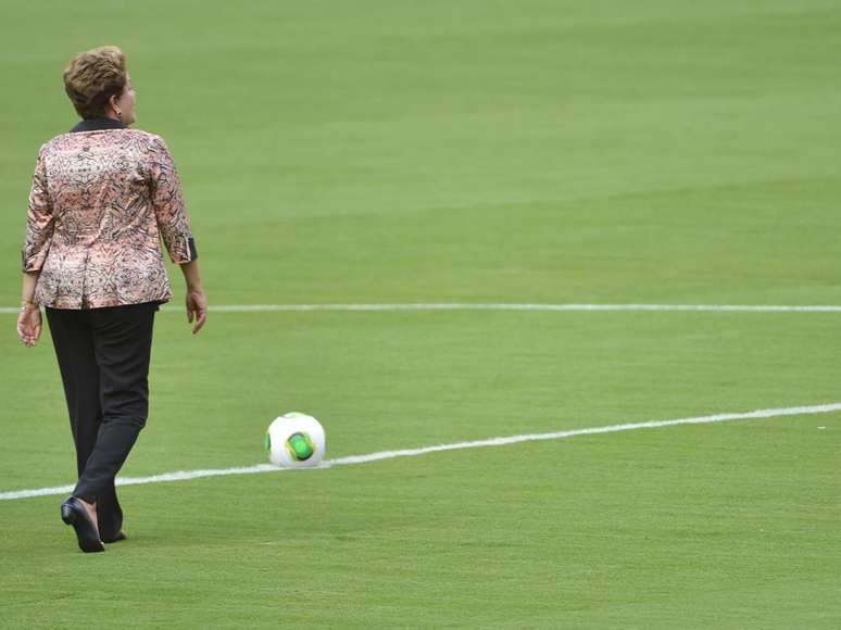 Dilma vem participando das inaugurações dos estádios que receberão a Copa do Mundo de 2014