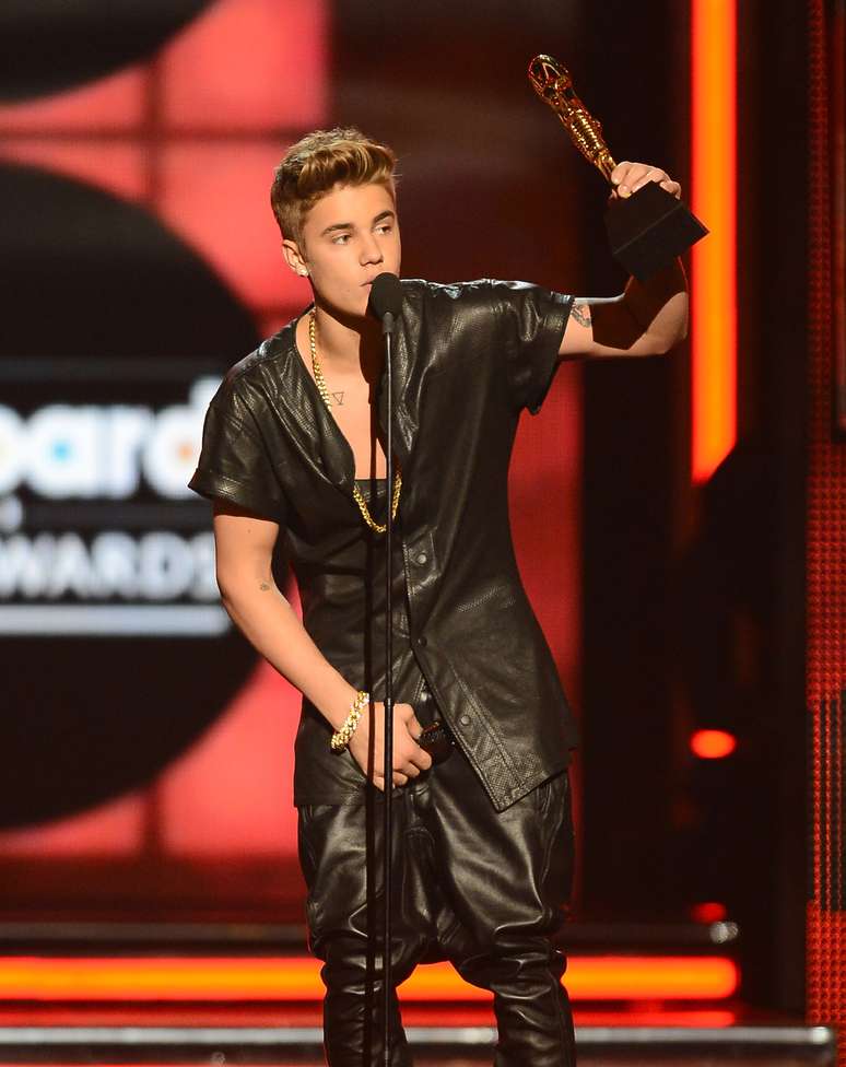 Justin Bieber foi vaiado no Billboard Music Awards, na noite do último domingo (19)