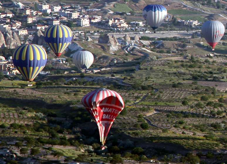 <p>Ao menos três turistas brasileiros morreram em acidente com balão na região da Capadócia, na Turquia</p>