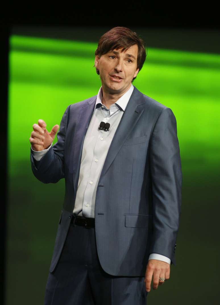 <p>Don Mattrick foi responsável por apresentar o Xbox One ao público, em maio de 2013</p>