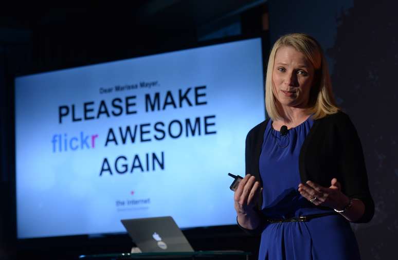 <p>Quando assumiu Yahoo!, usuários pediram à Marissa, CEO da empresa, para tornar o Flickr "incrível de novo"</p>