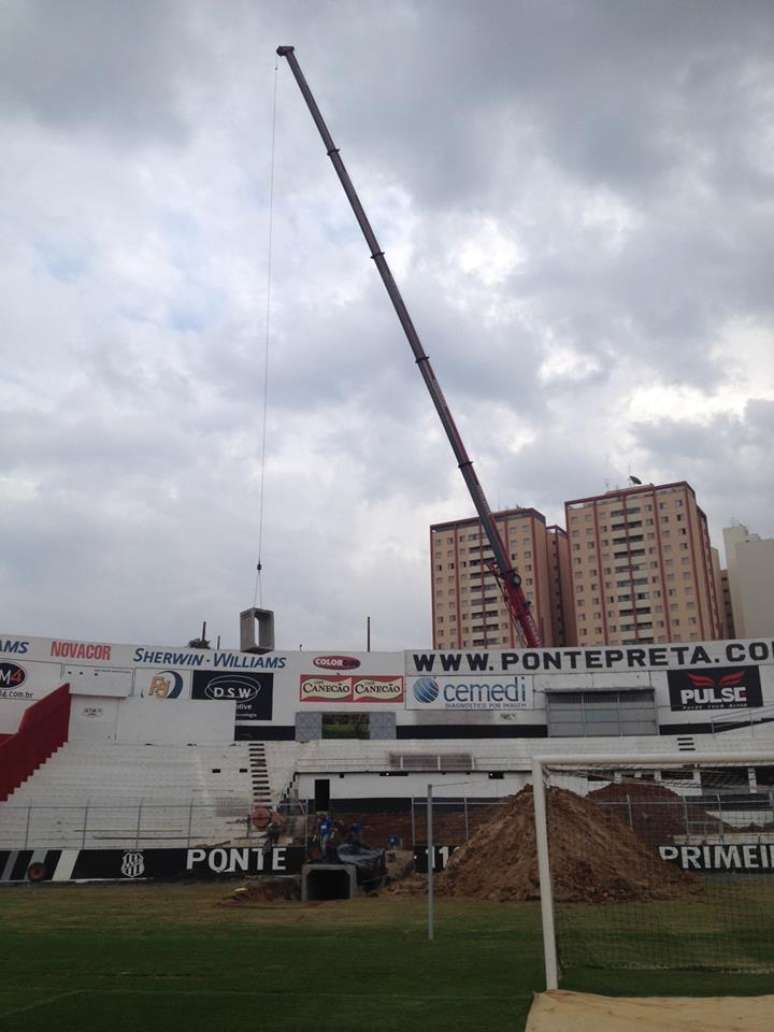 Estádio Moisés Lucarelli está em obras