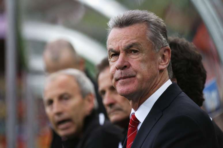 <p>Hitzfeld havia vencido a Liga dos Campe&otilde;es de 1997 com Dortmund e sido promovido a diretor esportivo do clube, quando foi procurado pelo Bayern</p>