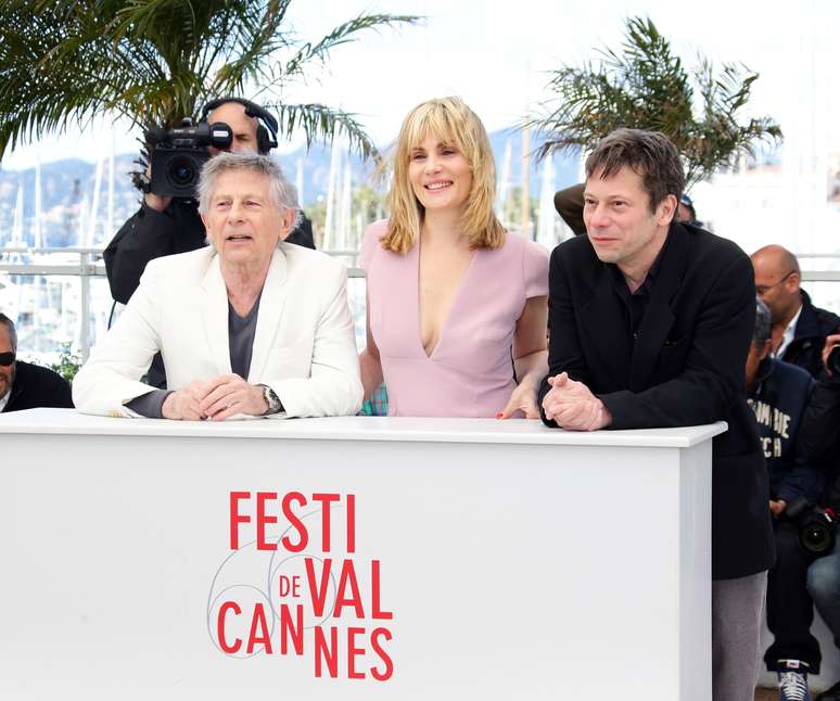 <p>Roman Polanski apresenta &#39;Venus In Furs&#39;, em Cannes, entre os atores&nbsp;Emmanuelle Seigner e Mathieu Amalric</p>