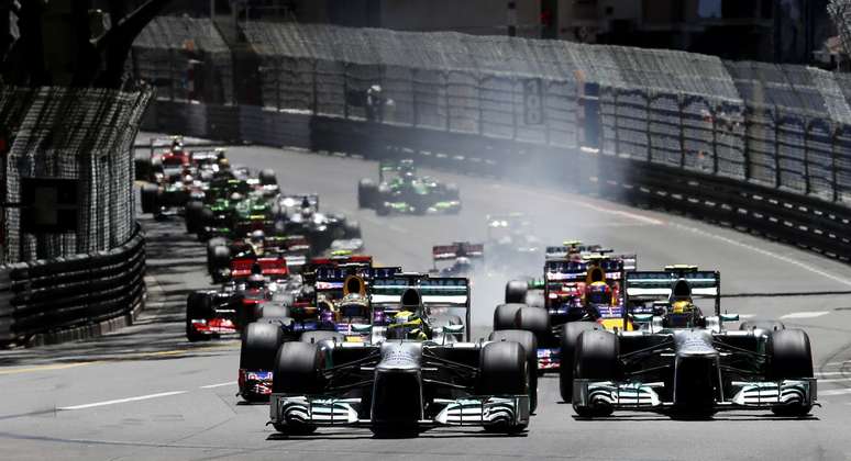 <p>Francês da Lotus foi punidos por batida com Ricciardo no GP de Mônaco</p>