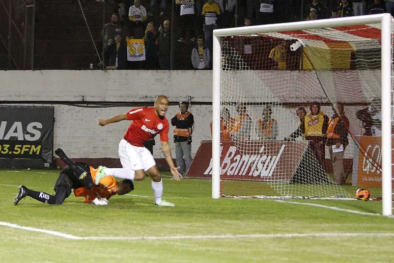 <p>Moledo marcou o segundo gol do Inter, aos 16min de jogo</p>