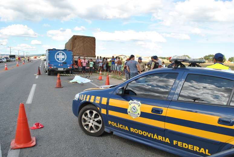 <p>Ciclista Osmar Pereira Sampaio morreu, na última quinta-feira, ao ser atropelado por um caminhão no Anel Viário em Vitória da Conquista</p>