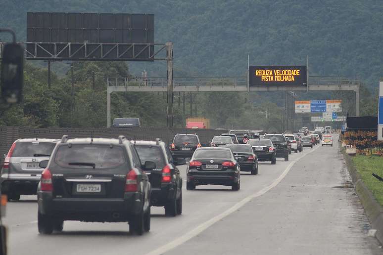 Motoristas enfrentaram congestionamento na rodovia Cônego Domenico Rangoni