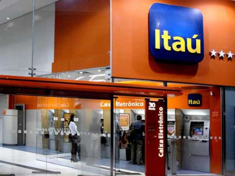 8º Lugar  Maria de Lourdes Egydio Villela Membro da família Villela, uma das maiores acionistas do banco Itaú-Unibanco, Milu Villela, como é conhecida, é vice-presidente do conselho da holding Itaúsa  que controla o banco - e presidente do Museu de Arte Moderna de São Paulo