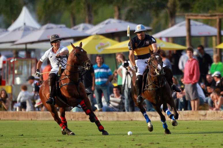 <p>Confronto em Campinas terá presença de Gabriel Batistuta atuando pelo time argentino</p>