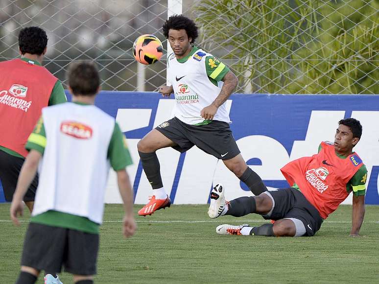 <p>Marcelo foi recolocado entre os titulares do Brasil</p>