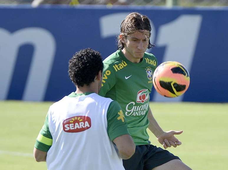 <p>Filipe Luís disputa titularidade da Seleção com Marcelo</p>