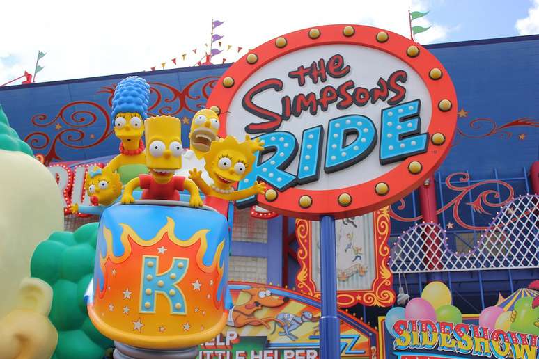 <p>Al&eacute;m da atra&ccedil;&atilde;o The Simpsons Ride, o parque da Universal Studios, em Orlando, nos Estados Unidos, agora possui um setor inteiro dedicado a Springfield</p>