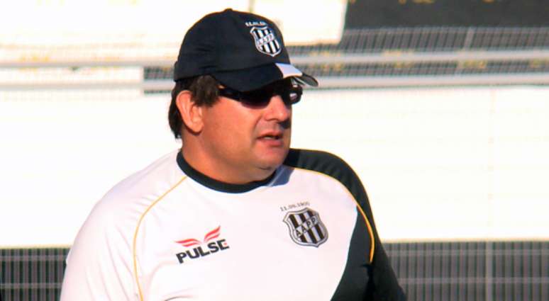 <p>Quarto colocado da primeira fase do Campeonato Paulista com a Ponte Preta, t&eacute;cnico n&atilde;o resistiu &agrave; press&atilde;o posterior ap&oacute;s a elimina&ccedil;&atilde;o diante do Corinthians nas quartas de final da competi&ccedil;&atilde;o</p>