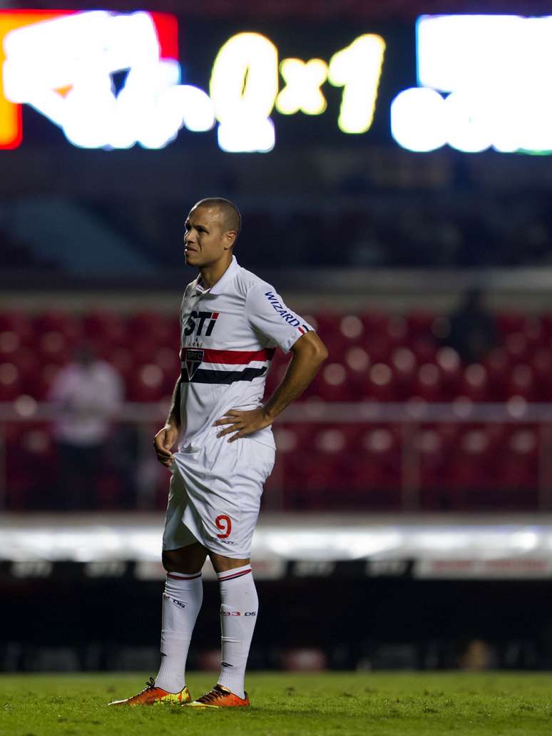 Luís Fabiano admitiu que o São Paulo teve problemas na criação de jogadas