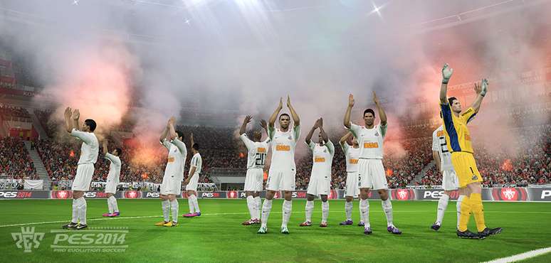 Al&eacute;m possuir um novo motor gr&aacute;fico, o Fox Engine (desenvolvido pela Kojima Productions), o simulador de futebol tem como uma das novidades a influ&ecirc;ncia da torcida nas partidas