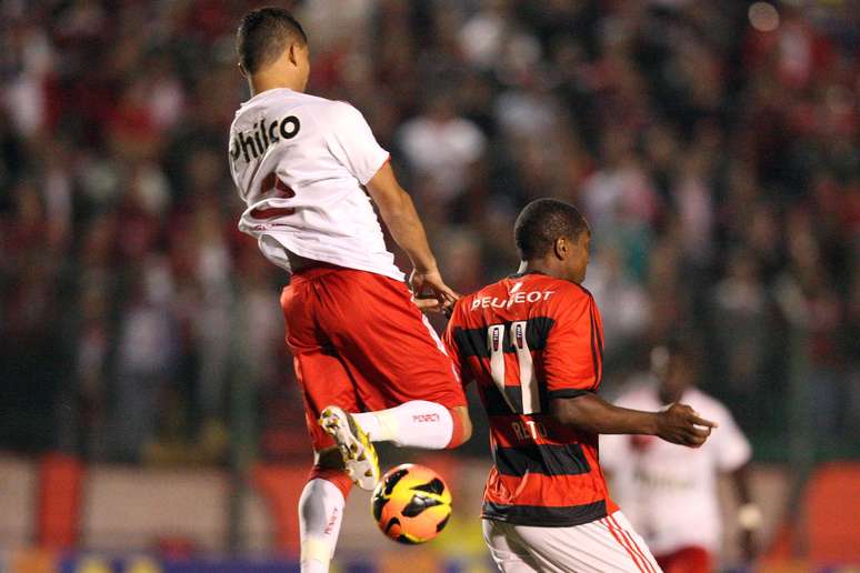 Renato Abreu foi expulso no final da partida
